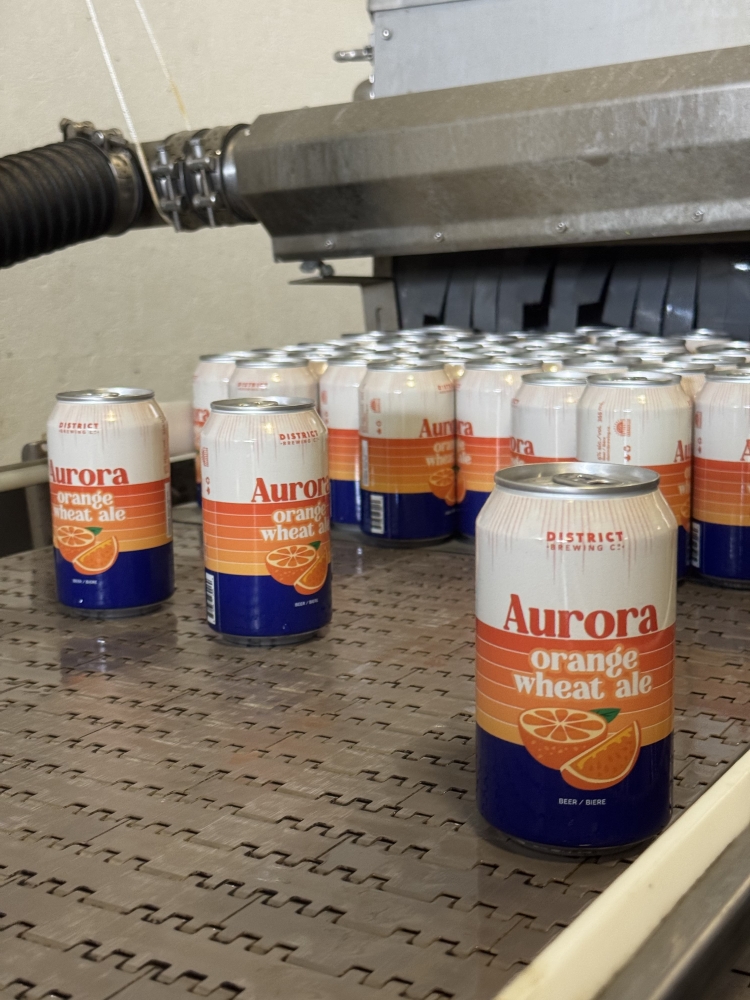 Our New Aurora Orange Wheat Ale is Freshly Canned 🍊🍻